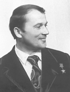 Завьялов Юрий Дмитриевич 